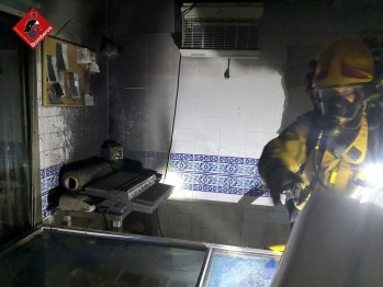 Incendio en una pescadería de Elda