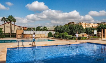 Las piscinas de Petrer han abierto esta mañana | J.C.