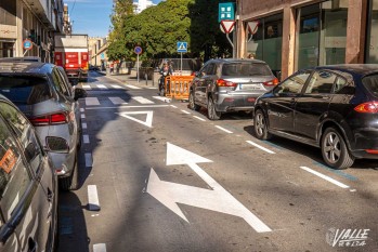 La señalética ya se ha actualizado, pero hay conductores que se confunden por la costumbre | Nando Verdú.