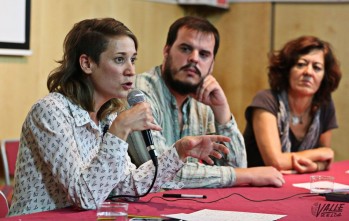 Marina Albiol, Iñaki Pérez y María Jesús Pérez, durante el acto | Jesús Cruces.