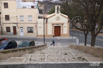 Las escaleras se renovarán este verano | Marta Maestre.