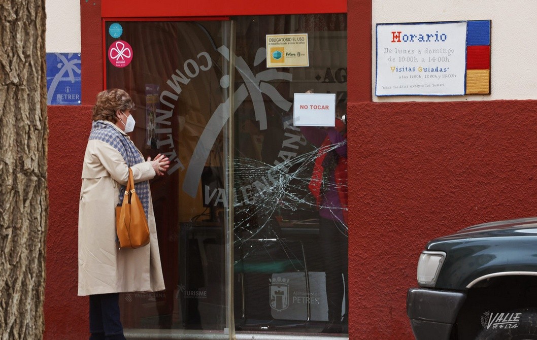 Oleada de actos vandálicos en Petrer Oleada de actos vandálicos en Petrer