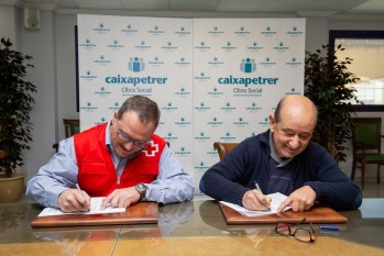 Caixapetrer sigue apoyando a Cruz Roja de Elda y Petrer en sus proyectos asistenciales 