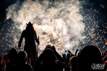 Los Correfoc llegan a Elda | Nando Verdú. 