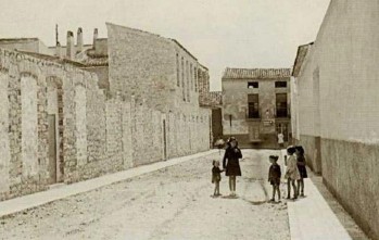 Fotografía de la calle Porvenir, donde se situaba el antiguo ambulatorio de la SS 1 | Cefire.