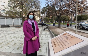 La Consellera homenajeó a Teófilo del Valle.