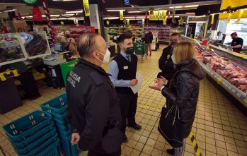 Irene en los mercados.