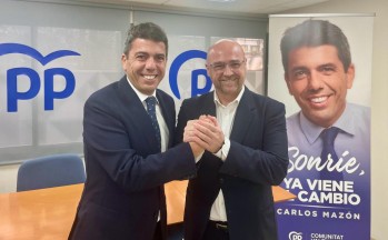 Presidente de la Diputación Provincial de Alicante, Carlos Mazón, junto al candidato a la alcaldía del PP de Petrer, Paco Ponce. 