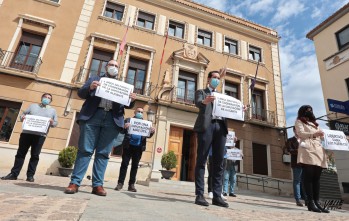 Los ediles han mostrado así su malestar ante la decisión de Diputación