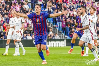 Juanto Ortuño celebra el primer gol marcado al Albacete | Nando Verdú.