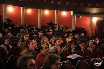 El público del Teatro decepcionado tras la eliminación de Ed-Dounia.