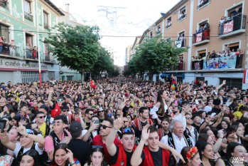 Miles de personas han llenado la calle Colón | Marta Maestre.