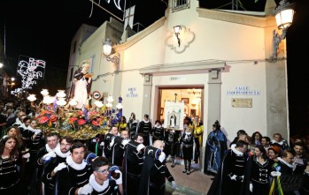 En este desfile solo han participado escuadras adultas | Jesús Cruces.