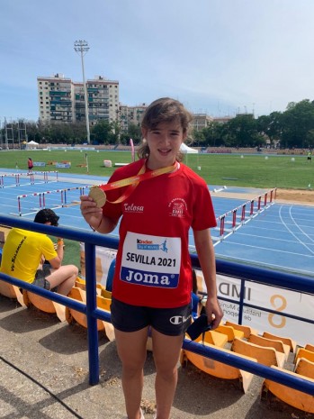 Julia Nortes se proclama campeona de España de 1.000 metros lisos