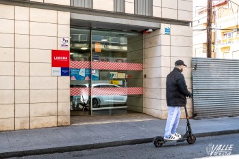 La oficina de Labora se encuentra en la calle Ortega y Gasset | Nando Verdú.