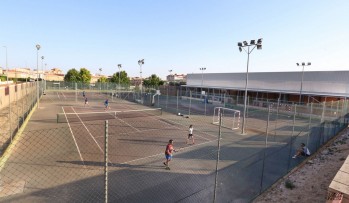 Petrer mejora las instalaciones deportivas para iniciar la actividad en septiembre