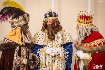 Imagen de los Reyes Magos en una de sus visitas a Elda.