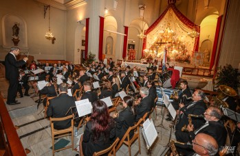 Unos 60 músicos actuaron ante el altar de los Santos Patronos.
