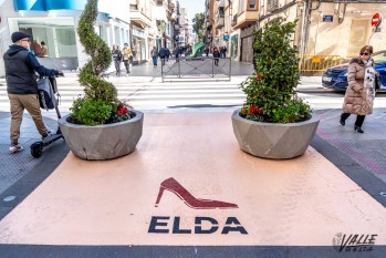 La calle Juan Carlos I sigue mejorando su estética | Nando Verdú.