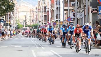 Imagen del pelotón de la Vuelta Ciclista.