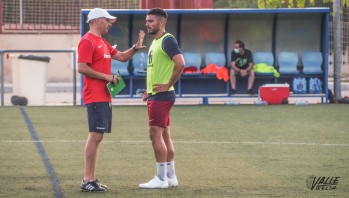 José Juan Romero ya manda en los entrenamientos del Eldense.