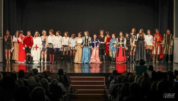 El Teatro  Castelar acogió a los jóvenes actores. 