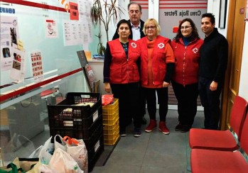 Ciudadanos de Petrer reúne 130 kilos de comida en 10 días para Cruz Roja