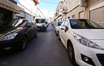 La Policía recuerda a la población que cambia el aparcamiento | Archivo Valle de Elda J.C.