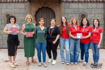 La entrega de premios se ha llevado a cabo a las puertas del Castillo de Embajadas | Nando Verdú. 