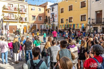 El fin de semana arrancó con un pasacalles | Nando Verdú.