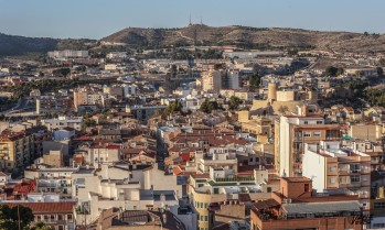 Los niveles de NO2 en el aire de Elda se situaron, tanto en 2023 como en 2022, en 9 microgramos | Archivo Valle de Elda. J.C. 