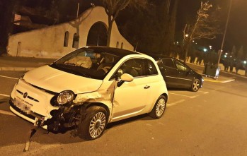 Un choque frontal entre dos vehículos en La Torreta provoca retenciones