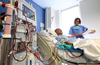 Este servicio se caracteriza por la familiaridad debido a la convivencia diaria de los pacientes y profesionales | Jesús Cruces.