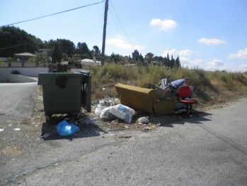 Multas de hasta 1.500 euros por tirar vertidos o enseres en las calles de Petrer