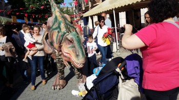 Imagen de uno de los eventos con dinosaurios | Amanecer Eventos Temáticos.