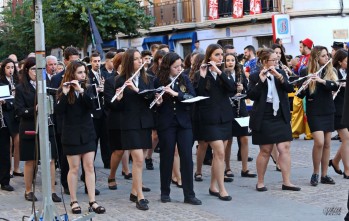 Imagen de la Santa Cecilia durante la Entrada de Bandas | Jesús Cruces.