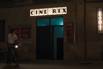 Secuencia de la película, donde se recrea el mítico Cine Rex.