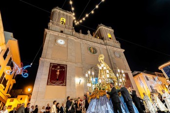 La Virgen del Remedio recorrió Petrer | Nando Verdú.