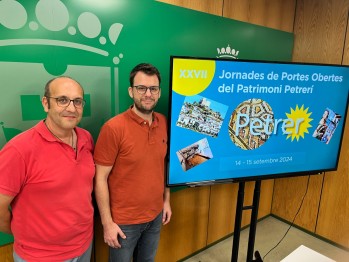 El director del Museo Dámaso Navarro, Fernando Tendero, y el edil de Cultura, Fernando Portillo, han presentado las jornadas. 