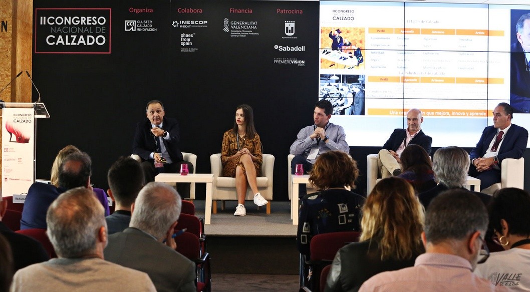 Elda acoge el segundo Congreso Nacional del Calzado para analizar el presente y el futuro del sector Elda acoge el segundo Congreso Nacional del Calzado para analizar el presente y el futuro del sector