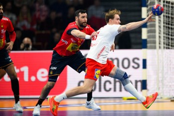 Gedeón Guardiola en el partido de hoy | @ihf_info