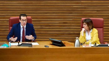 Alfaro pide en las Cortes Valencianas que los ayuntamientos puedan gastar el superávit de tesorería