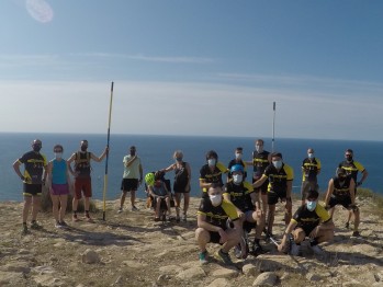 Los voluntarios de Zancadas Sobre Ruedas durante la actividad. 