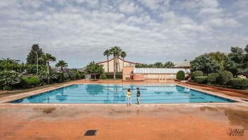 Las piscinas se están poniendo a punto. 