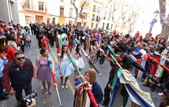 Tradicionalmente el Día de Banderas se celebra en domingo | Jesús Cruces.