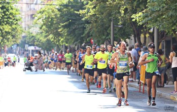 Cada año participan cientos de corredores.