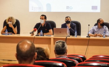 Rubén Alfaro ha presidido la mesa en la presentación.