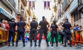 La Policía Local de Elda iniciará el dispositivo de seguridad de Moros y Cristianos a partir de mañana | J.C.