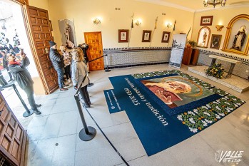 La alfombra está dibujada con serrín y se podrá visitar durante la semana | Nando Verdú. 