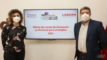 Martínez y Melgarejo han presentado los siete cursos.